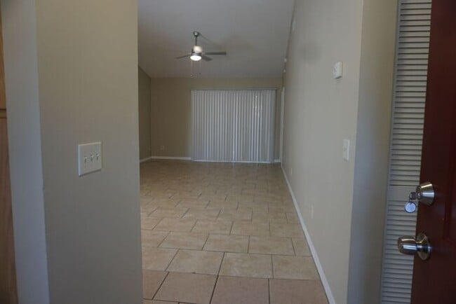 Foto del edificio - Mayport duplex