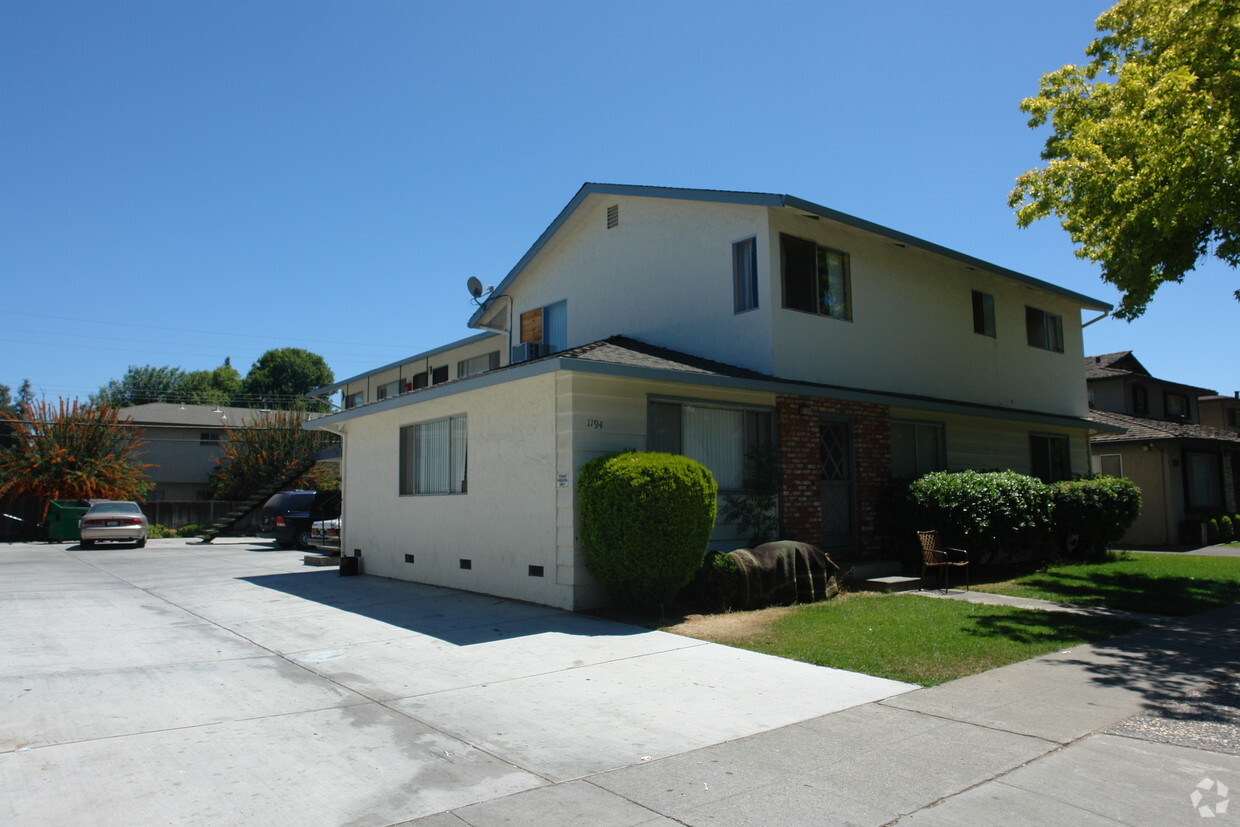 Primary Photo - 1194 Leigh Ave
