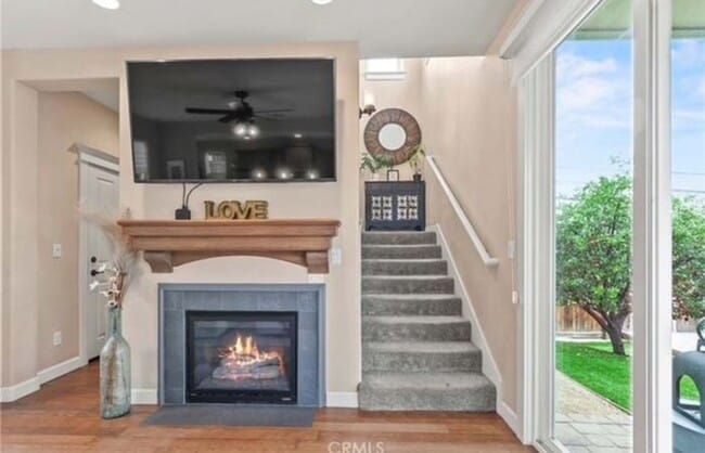 Foto del edificio - Charming 3 bed/2.5 Bath Home with Office