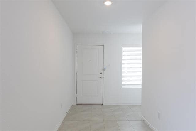 Building Photo - 8705 Whistling Duck Dr