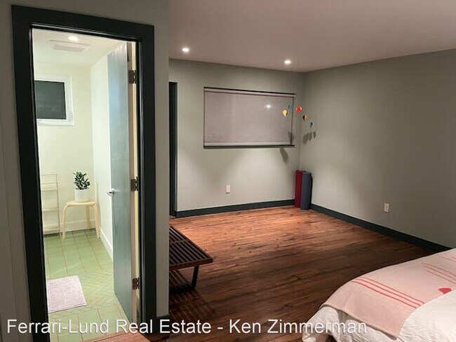 Building Photo - 1 br, 1 bath House - 140 E Pueblo #A