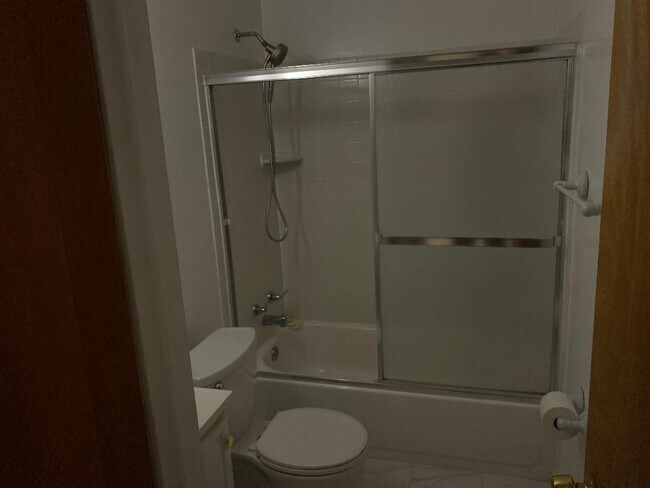 Foto del edificio - 130 Fairground Blvd