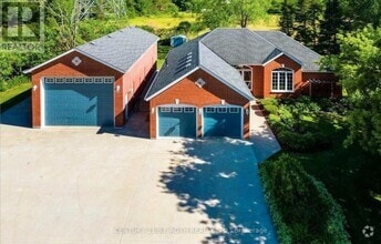 Building Photo - 2403 Sunnidale Rd