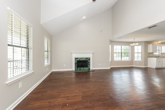 Building Photo - 312 Pine Ridge Ln