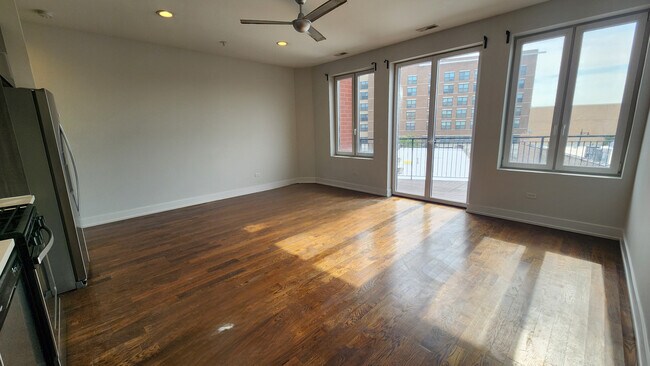 Foto del edificio - 4428 N Sheridan Rd