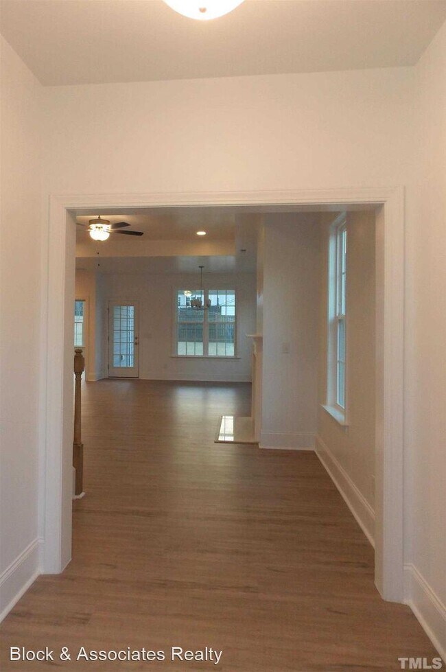Building Photo - 5 br, 3 bath House - 2940 Thurman Dairy Loop