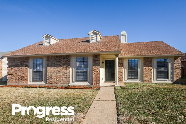 Building Photo - 1514 Chablis St