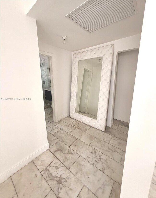 Foto del edificio - 922 Jefferson Ave