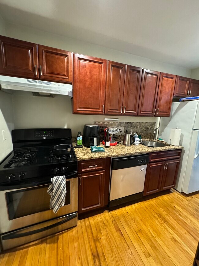 Building Photo - 405 Shawmut Ave