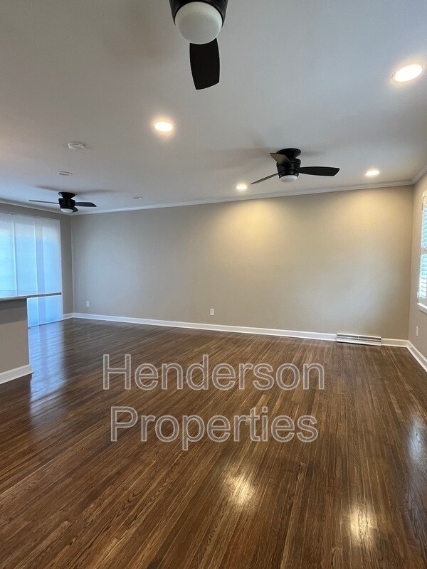 Foto del edificio - 5906 Colchester Pl