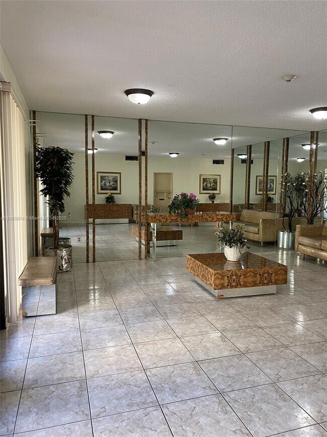 Foto del edificio - 16751 NE 9th Ave