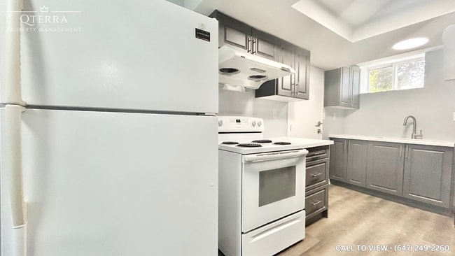 Building Photo - 593 Mount Anne Dr