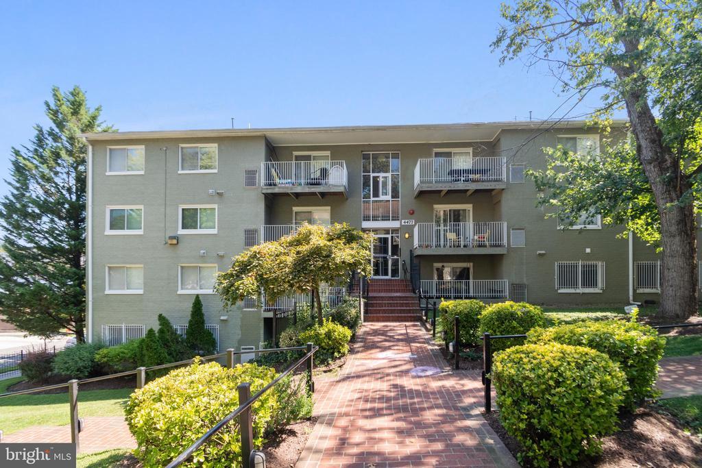 Foto principal - 4477 B St SE