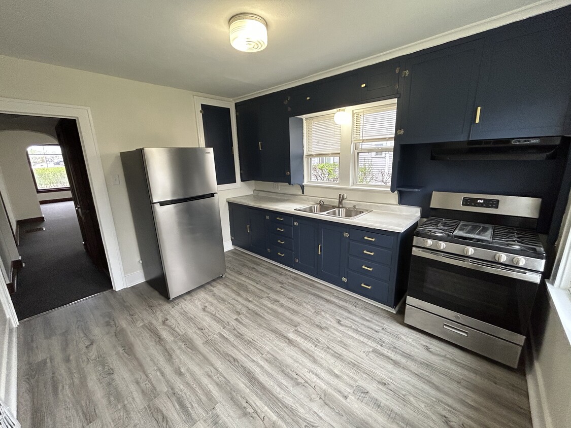 New appliances - 508 Jersey Ave