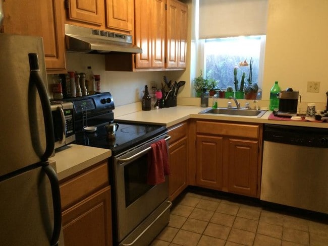 Building Photo - 1622 Massachusetts Ave