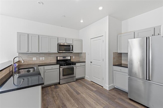 Foto del edificio - 4124 Valley View Rd