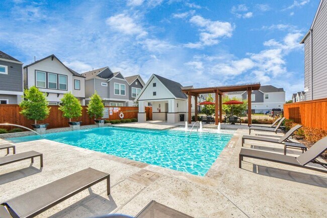 Foto del edificio - 710 Strawberry Pines Ct