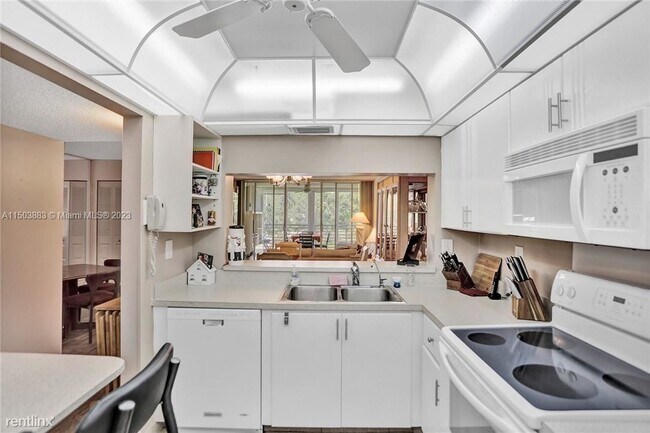 Foto del edificio - 3 br, 2 bath House - 1830 Sabal Palm Dr Ap...