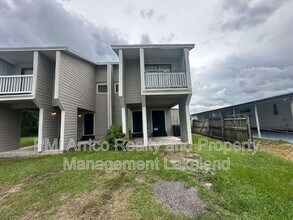Building Photo - 1108 Country Club Ln