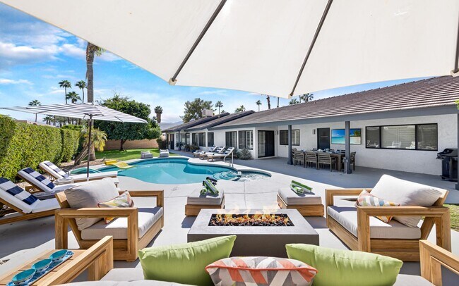 Building Photo - 36726 Jasmine Ln