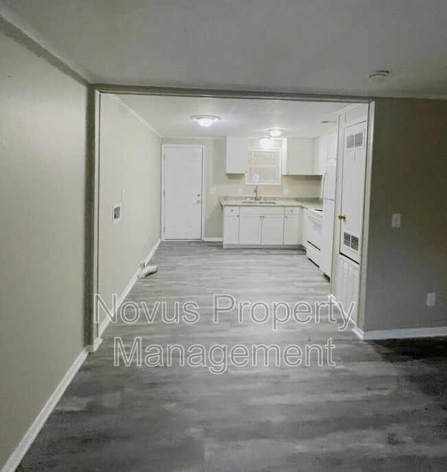 Building Photo - 60 Gees Ln