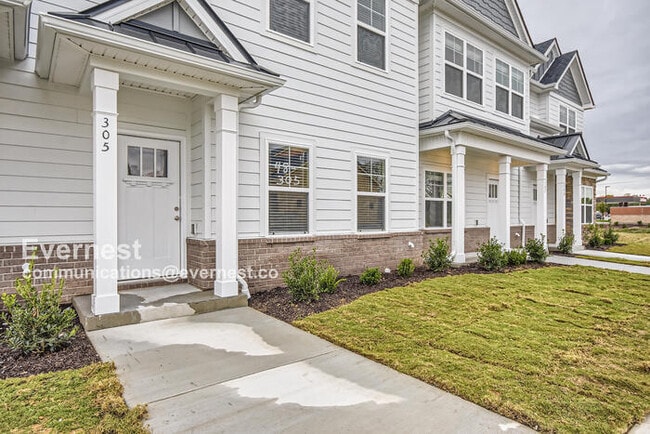 Building Photo - 307 Raines Ct