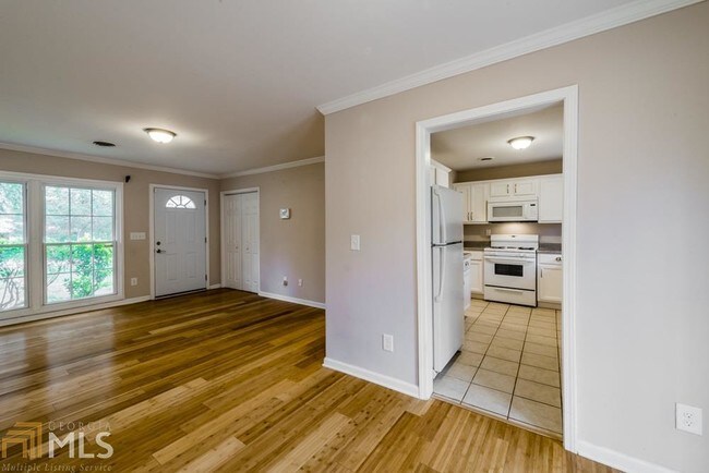 Building Photo - 3 bedroom in Decatur GA 30033