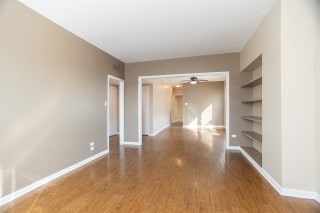 Foto del edificio - 5520 W Montrose Ave