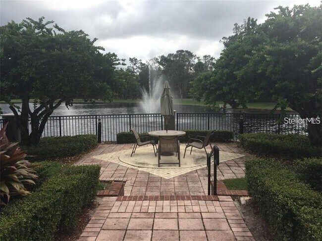 Foto del edificio - 413 Summit Ridge Pl