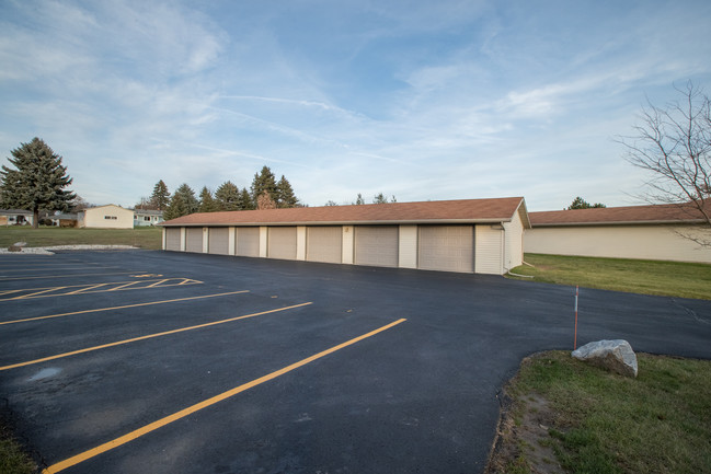 Detached 1 car Garage - Tamarack Trails