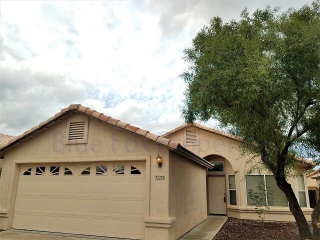 Foto principal - 2238 W Silver Bell Oasis Way