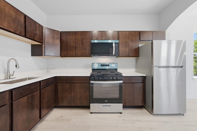 Foto del edificio - 541 N Lawndale Ave