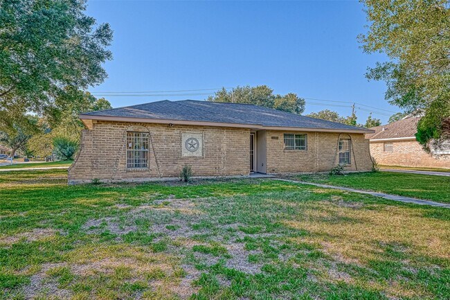 Building Photo - 11503 High Star Dr