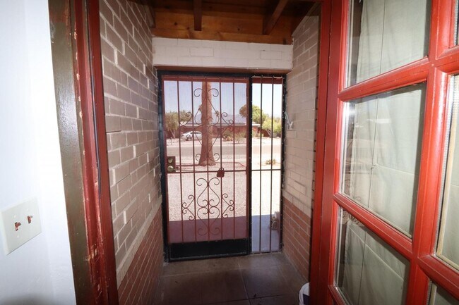 Foto del edificio - 3 Bedroom 2 Bathroom