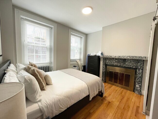 Foto del edificio - 56-60 Westland Ave