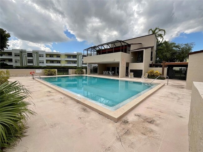 Foto del edificio - 10651 SW 108th Ave