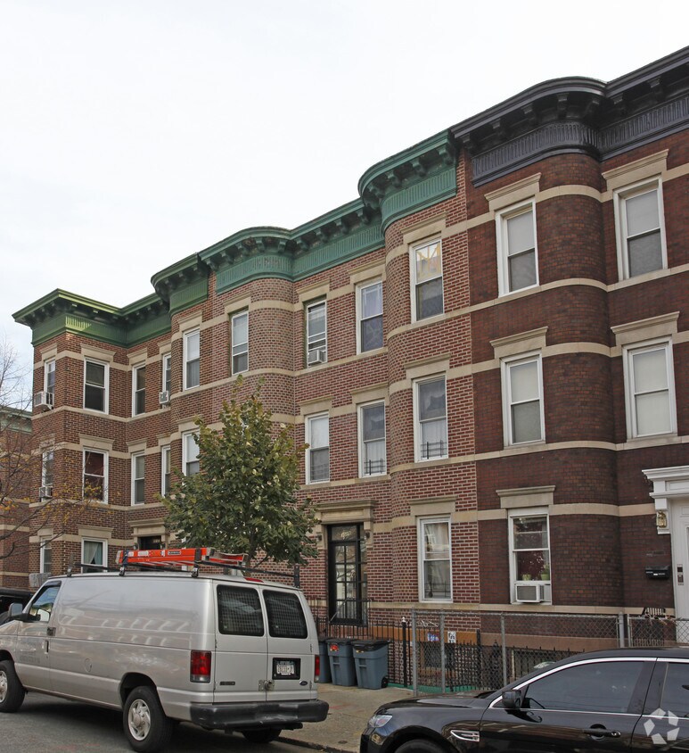 Building Photo - 30-89 43rd St