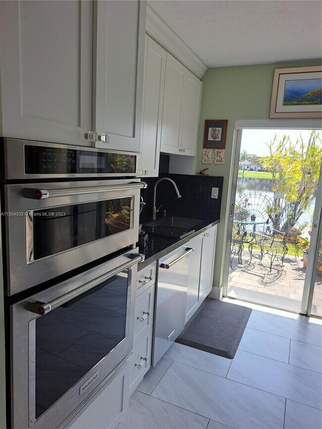 Foto del edificio - 6920 NW 173rd Dr