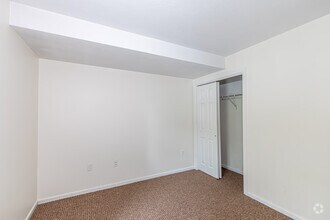 3BR, 2BA - Bedroom - University Crossing