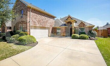 Building Photo - 1618 Nestledown Dr
