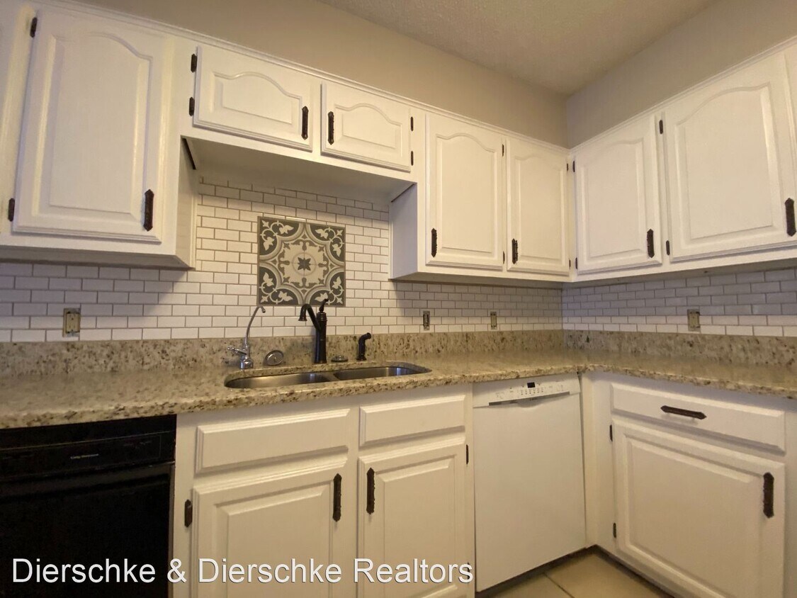 Primary Photo - 2 br, 2 bath House - 5215 Fairway Dr