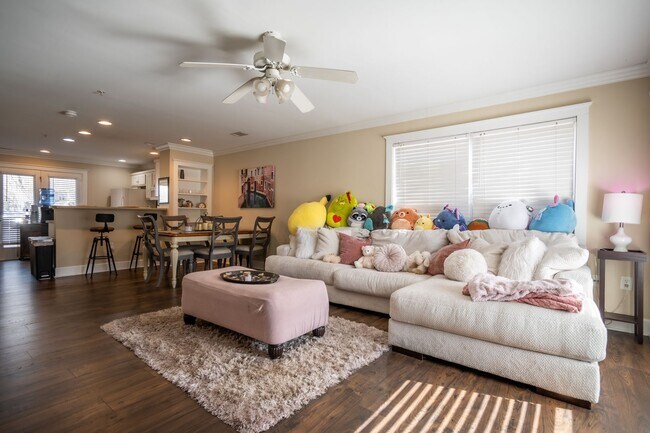 Foto del edificio - Woodlands Unit 237 - Available NOW