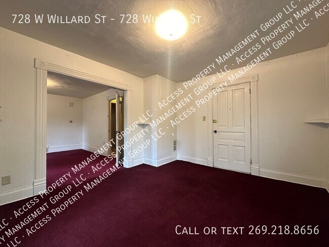 Foto del edificio - Large 2 bedroom unit available immediately...