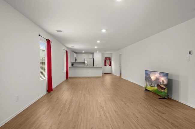 Building Photo - 1306 Vincente Ct