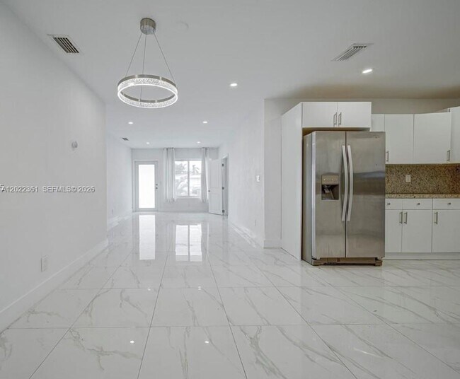 Foto del edificio - 6561 SW 30th St