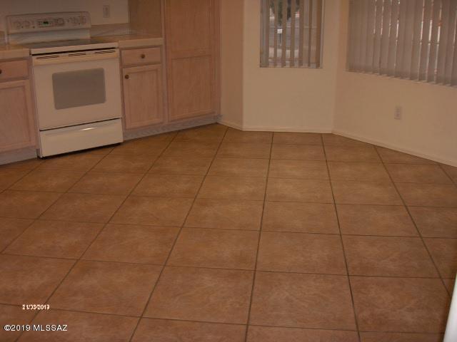 Building Photo - 1129 Avenida Seville