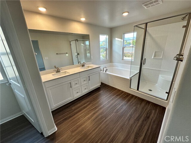 Foto del edificio - 1439 Prairie Rose Ln