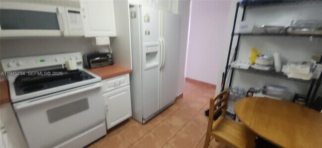 Foto del edificio - 1985 S Ocean Dr