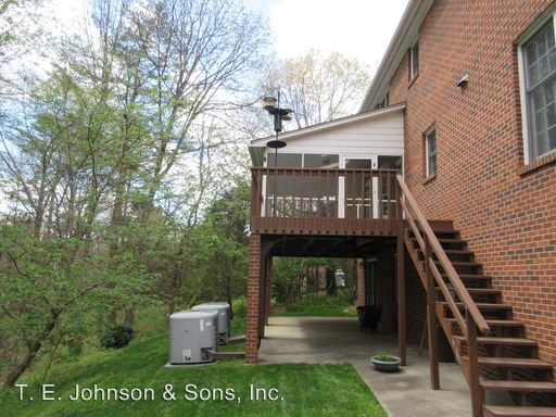 Building Photo - 7008 Ashburn Cir