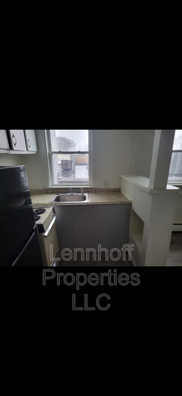 Building Photo - 126 Union St